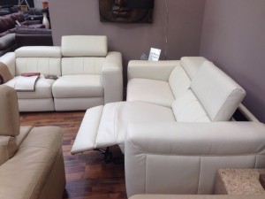 Attractive Reclining Leather Sofa